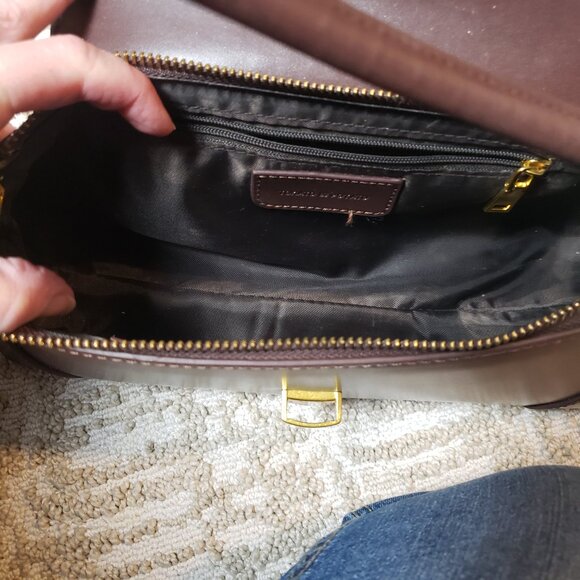 Tomato Potato Baguette Style Shoulder Handbag Brown with Gold Accents 11"x5"x4" - Picture 12 of 14